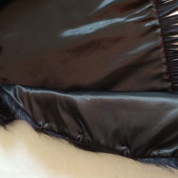 Black faux fur vest fringe Tassels sleeveless size large - Picture 12 of 14